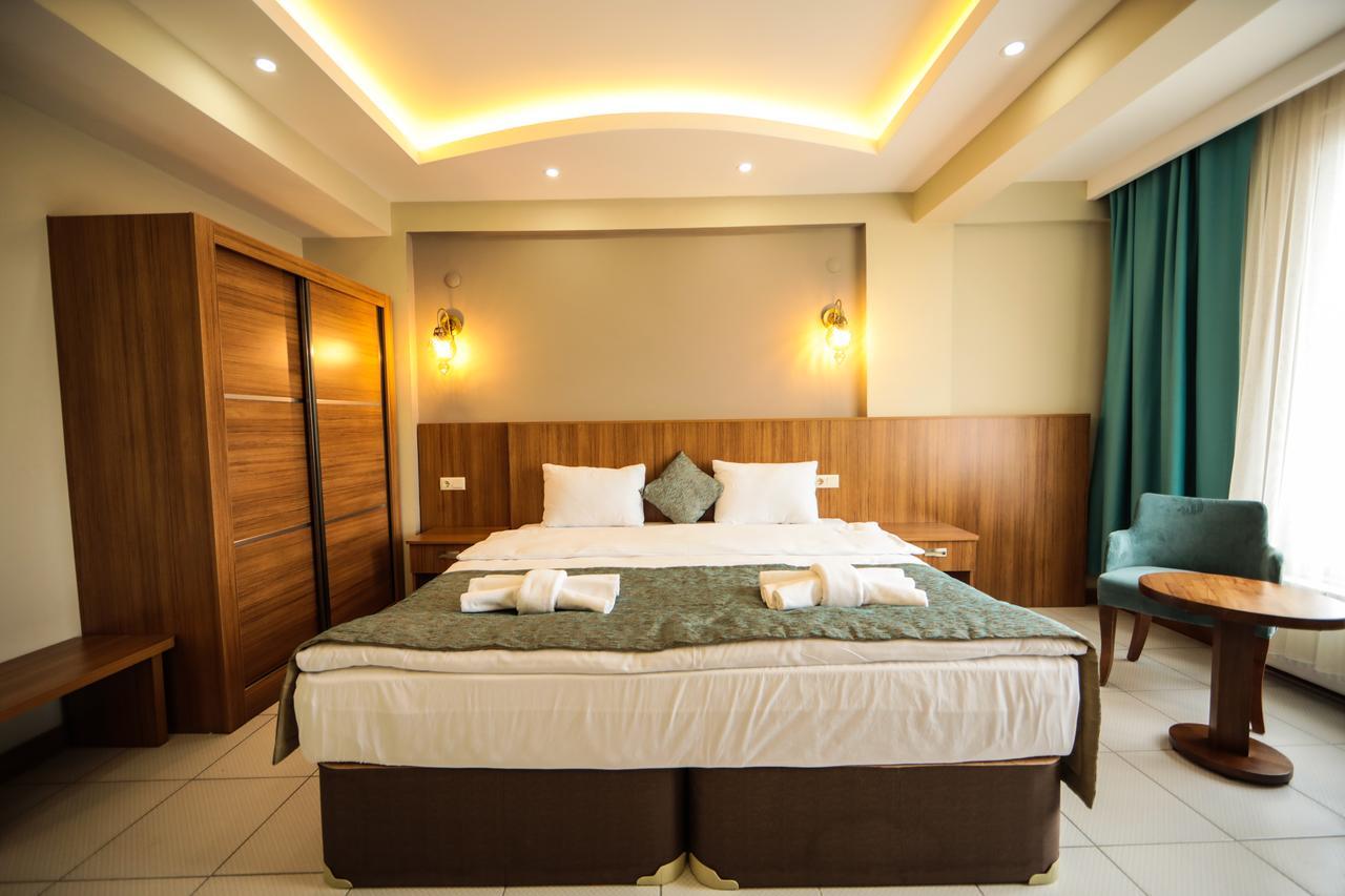 Fatsa Safi̇R Otel エクステリア 写真